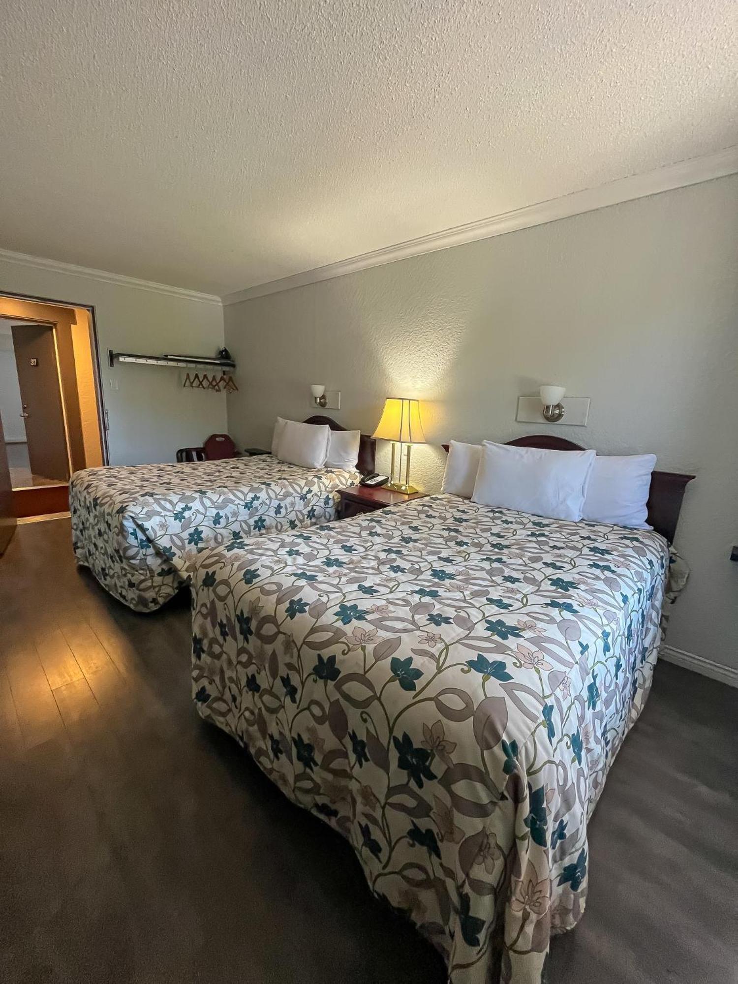 Complexe Hotelier Pelchat Les Escoumins Exterior foto